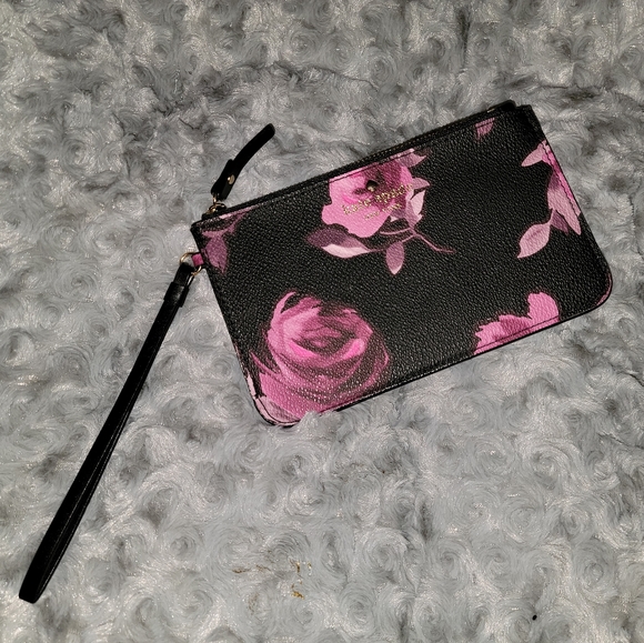 kate spade Handbags - Kate Spade Small Thin Wristlet